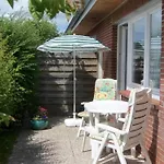 펜션 In Foehr With 2 Bedrooms 비크아프포르